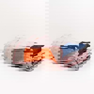 Afficher les détails pour Couverture en laine Bauhaused 2 Image de Couverture en laine Bauhaused 2