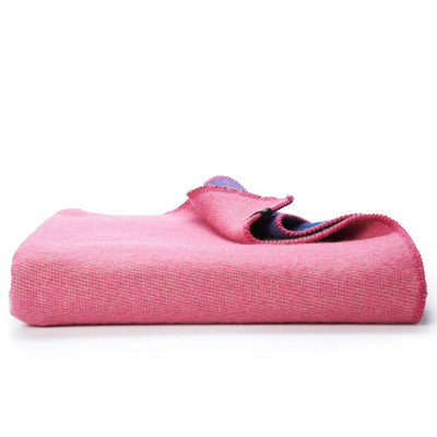 Zeige Details für Sasso Wolldecke Bild von Sasso Wolldecke